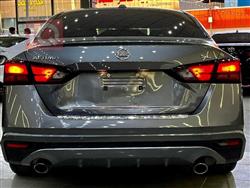 نيسان ألتيما